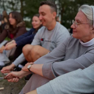 Wyjazd integracyjny liceum do Żdżar